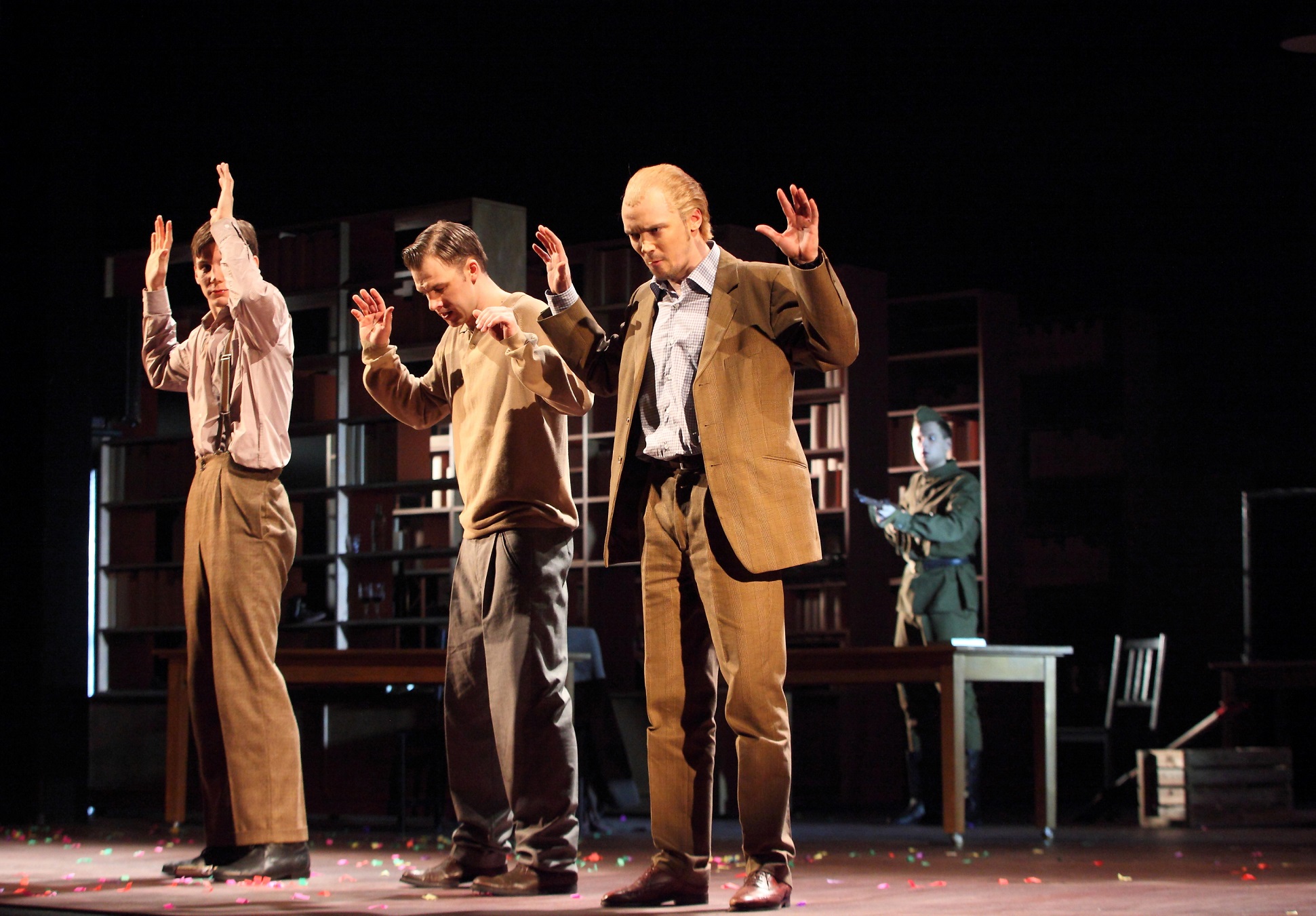 Matīss – Raimonds Celms, Rūdis – Kaspars Dumburs, Kaža – Arturs Krūzkops // Foto – Agnese Zeltiņa